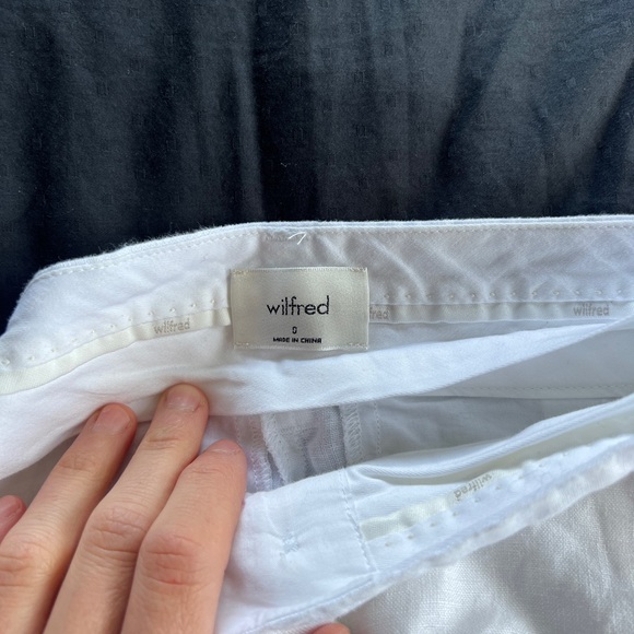 Aritzia white linen shorts, size 0 - Picture 3 of 3